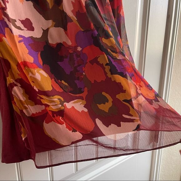 2/$16 New York & Company Burgundy Floral Print Shell Blouse; SZ S;Good Condition - Picture 4 of 4
